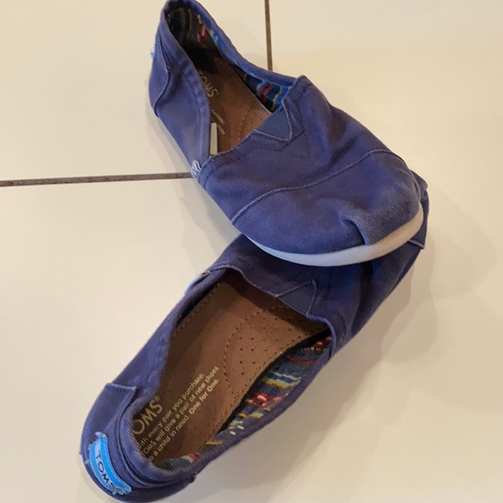 Tom’s classic slip on